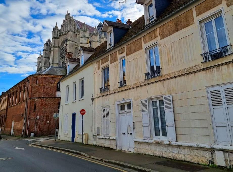 Ferienwohnung Le Studio De La Cathedrale Beauvais Exterior foto